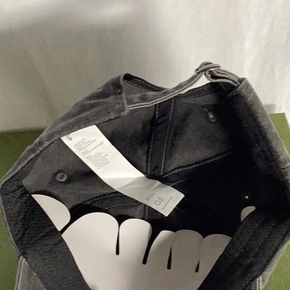 Fabletics hat - Picture 4 of 6